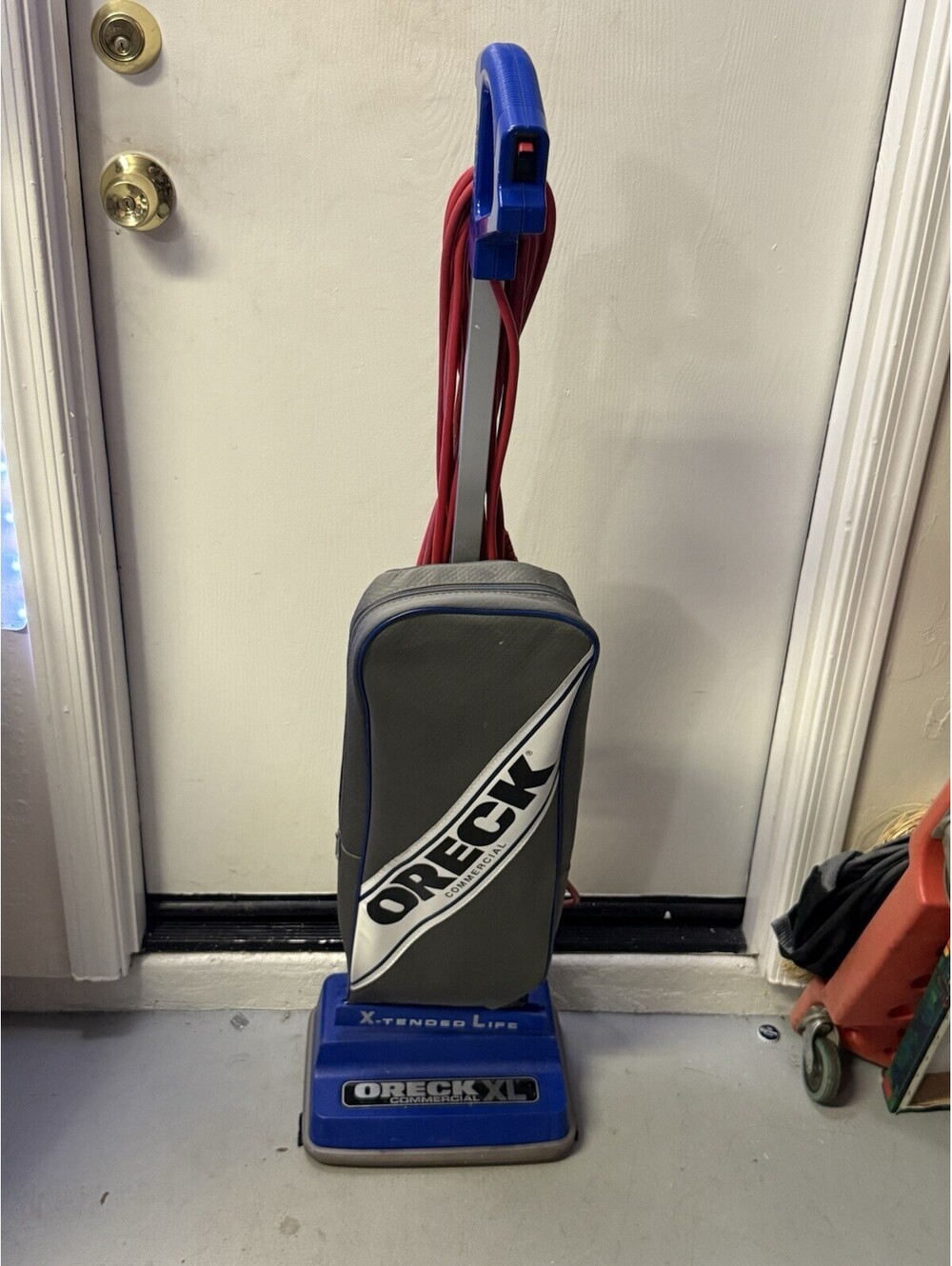 Oreck Commercial XL XL2100RHS Upright Vacuum Blue/Gray - FOR PARTS